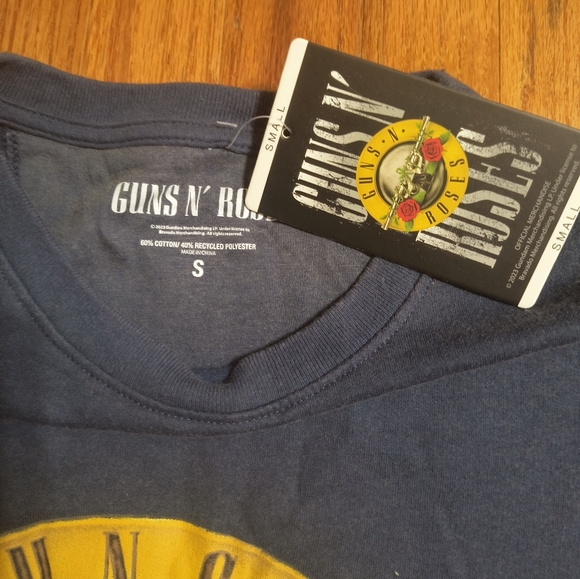 NWTGuns n Roses band fleece crew sweatshirt, size small men's/women's, dark blue - Picture 4 of 4